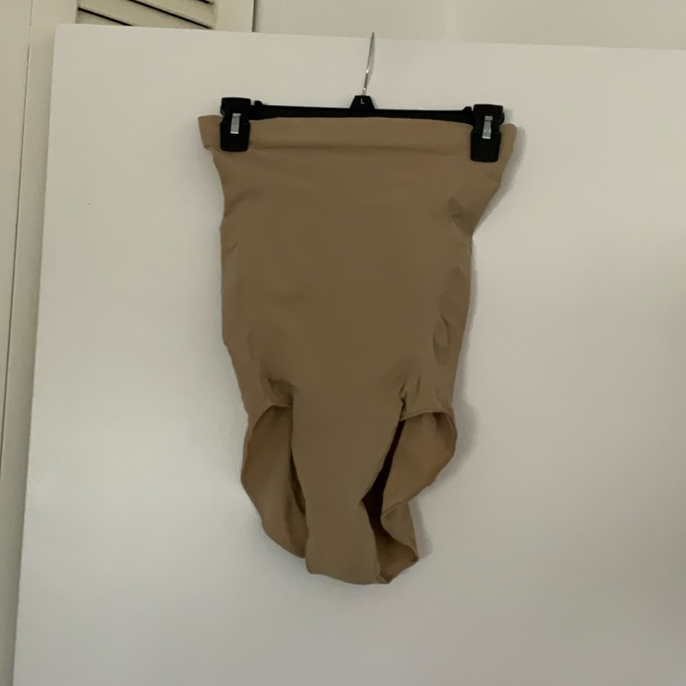 Skims high waist sculpting panties 4X